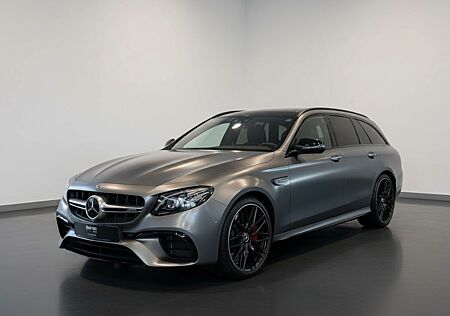 Mercedes-Benz E 63 AMG S 4Matic+ T Modell/CARBON/360°/PERFORM.
