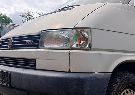 VW T4 Kombi Volkswagen T4 TRANSPORTER FENSTER2,5 TDI ACV 102 PS AHK