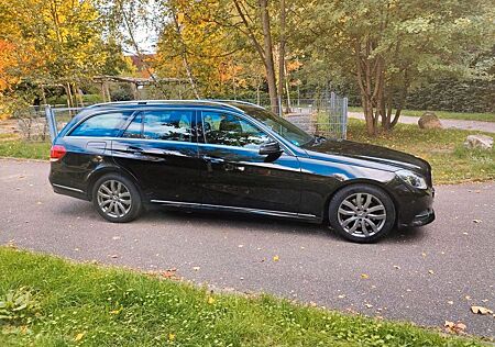 Mercedes-Benz E 350 BlueTEC T AVANTGARDE AVANTGARDE S212