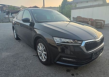 Skoda Octavia 2.0 TDI AMBITION*LED*ACC*NAVI*SPUR*