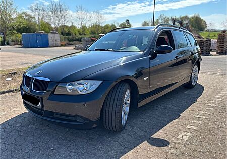 BMW 318i Touring -