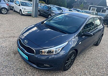 Kia Cee'd / Ceed