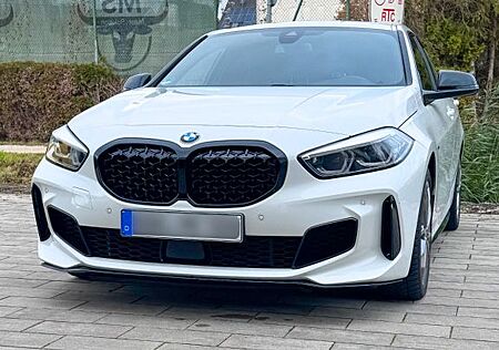 BMW M135i xDrive LIVE-COCKPIT+HUD+H&K+DAB+LEDER