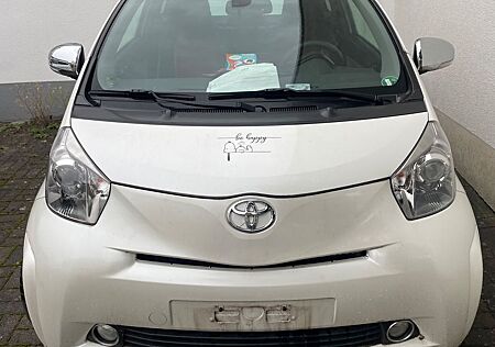 Toyota iQ 1,33-l-Dual-VVT-i Multidrive S -
