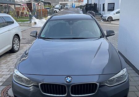 BMW 320d Touring Sport Line Automatic Spo...