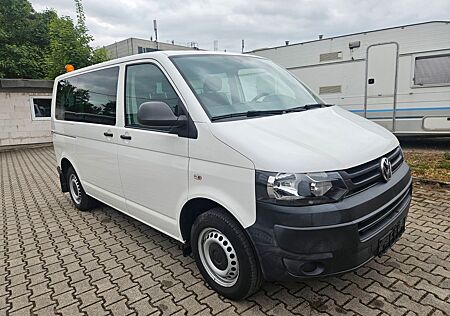 VW T6 Transporter Volkswagen 8 sitzer Motorproblem Sehr Gepfl.