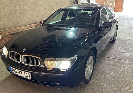 BMW 735i V8 nur 188.000KM Scheckheft 1.Hand