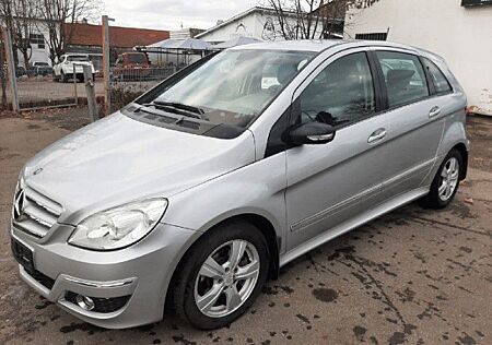 Mercedes-Benz B 180 CDI / 1.HAND / A.Kupplung / SHZ / TÜV NEU