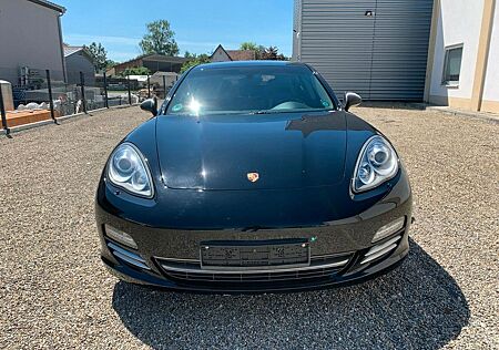 Porsche Panamera 4 Platinum Edition Platinum Edition