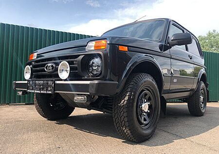 Lada Niva LEGEND "PREMIUM PLUS"! VIP-AUSSTATTUNG!