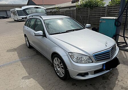 Mercedes-Benz C 180 CGI T BlueEFFICIENCY -