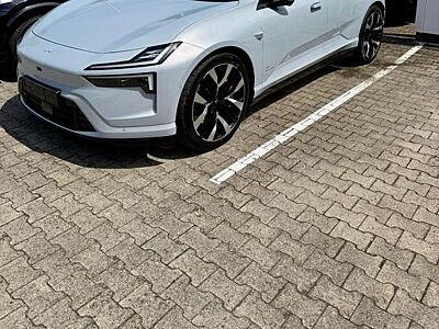 Polestar 4 Long Range Dual motor -