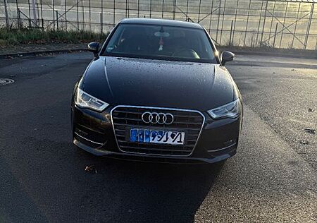 Audi A3 1.6 TDI 77kW Ambiente Ambiente