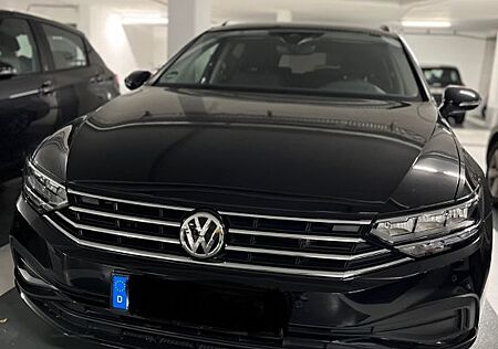 VW Passat Variant Volkswagen 1.5 TSI OPF DSG Variant -