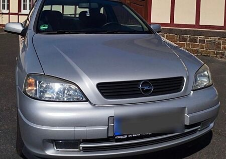 Opel Astra 1.6 16V Selection Selection