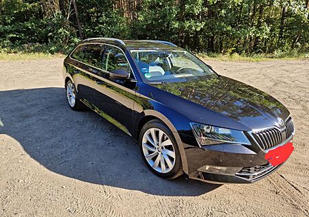 Skoda Superb 2.0 TDI Green tec DSG Style Combi Style