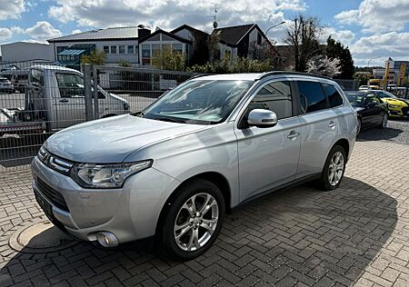 Mitsubishi Outlander ClearTec Instyle 4WD 7 Sitze