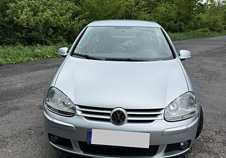 VW Golf Volkswagen 1.6 Automatik KLIMA