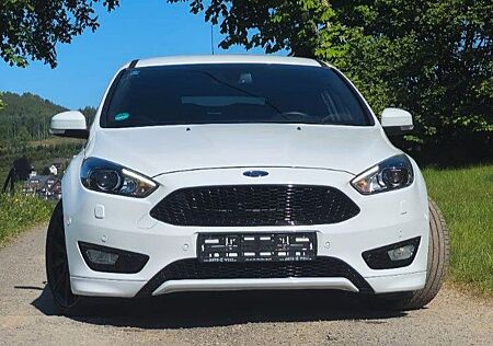 Ford Focus ST-Line Turnier 1,5 EcoBoost 110kW