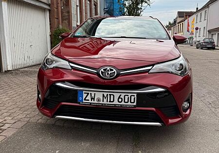 Toyota Avensis 1,8-l-Valvematic Comfort Touring Spo...