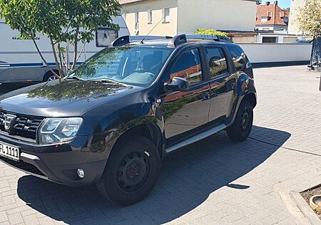 Dacia Duster TCe 2018 TÜV neu 8 fach bereift