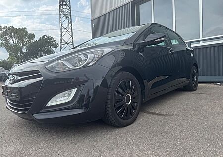 Hyundai i30 FIFA World Cup Edition *Klima*Navi*R.Kamera