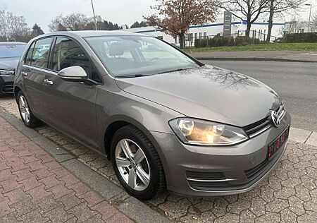 VW Golf Volkswagen VII Lim. Comfortline BMT