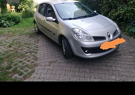Renault Clio Exception 1.6 16V ESP 82kW Exception