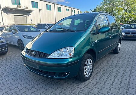 Ford Galaxy 2.3 16V Ghia 7-sitz