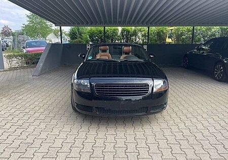 Audi TT Roadster 1.8T 140 kW -