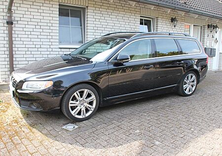 Volvo V70 Kombi D5 AWD Edition Pro Geartronic