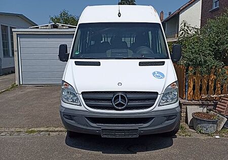 Mercedes-Benz Sprinter mit TüV und zusätzliche Untersuchung