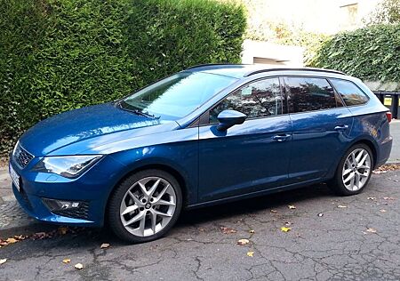 Seat Leon ST FR 150PS Navi Full LED Sitzheiziung AHKK