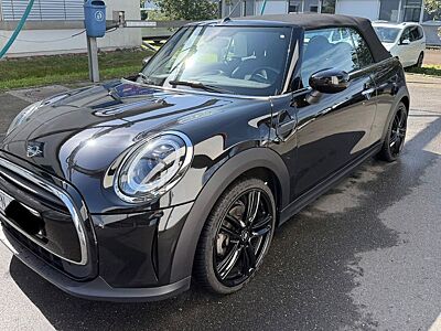 MINI Cooper Cabrio Essential Trim Essential Trim