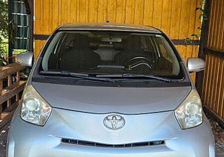 Toyota iQ 1,0-l-VVT-i -