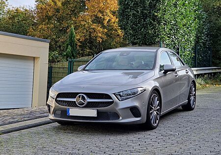 Mercedes-Benz A 200 - 24.000 km gepflegt