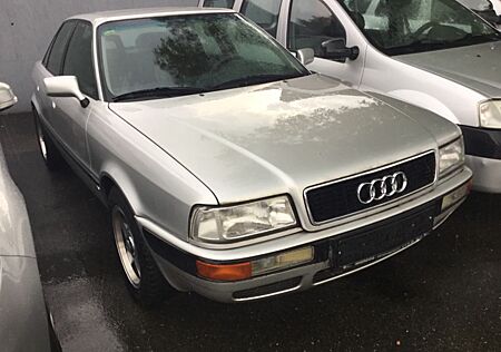 Audi 80 . 2,6