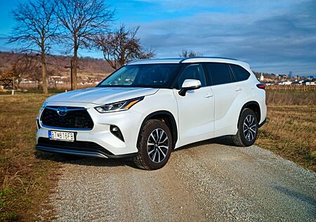 Toyota Highlander 2.5-l Hybrid Executive VAT deductable