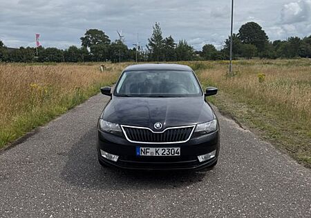 Skoda Rapid 1.6 TDI Active Spaceback Active