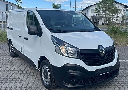 Renault Trafic L1H1 WÜRTH Regale Klima Navi PDC 1.HD