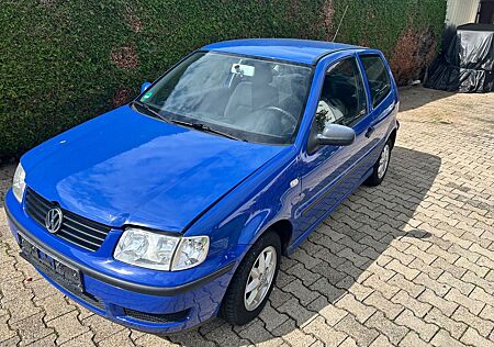 VW Polo Volkswagen 1.4 44kW Basis Basis