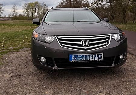 Honda Accord Tourer 2.2 i-DTEC Automatik