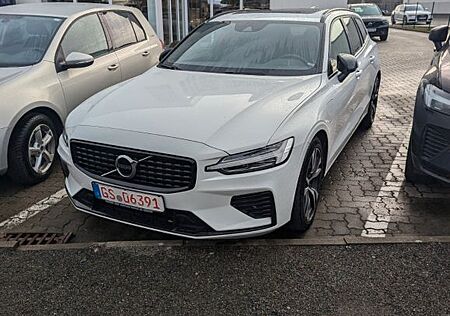 Volvo V60 T8 Recharge AWD Geartronic R Design Rech...