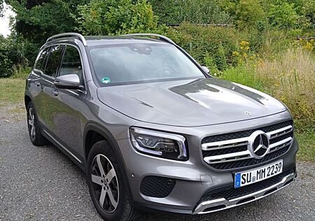Mercedes-Benz GLB 220 d 4MATIC