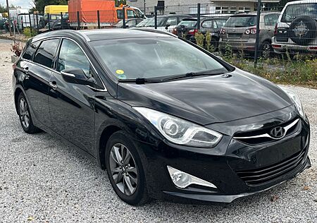 Hyundai i40 cw Style Navi Pdc Kamera Ahk.