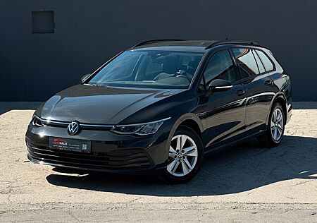 VW Golf Volkswagen VIII Variant 1.5 eTSI DSG Life ACC Kam AHK