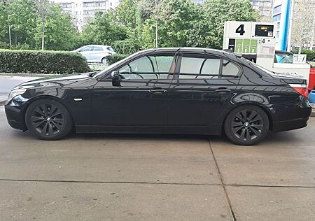 BMW 520i