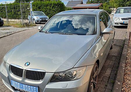 BMW 325i Lim. GARANTIE" Automatic Top Zustand"