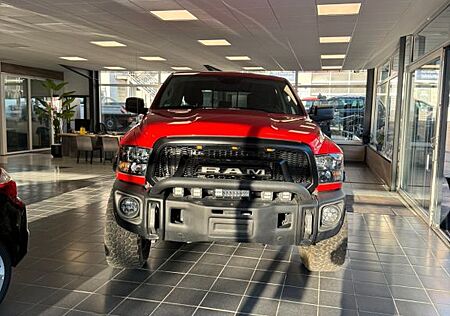 Dodge RAM Exklusiver 4x4 Crew Cab mit LPG