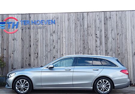 Mercedes-Benz C 220 AVANTGARDE Klima Navi Sitzheiz. AHK Euro 6